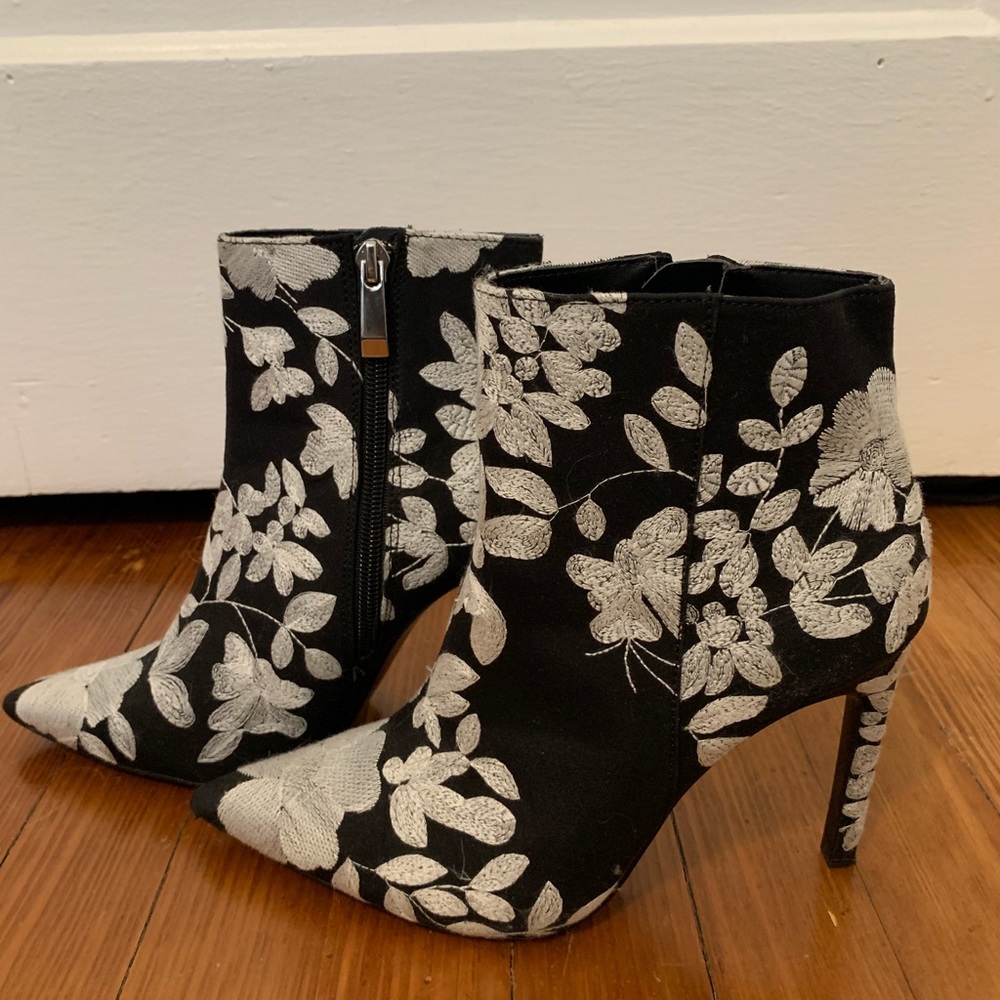 Zara booties / heals. Worn once!